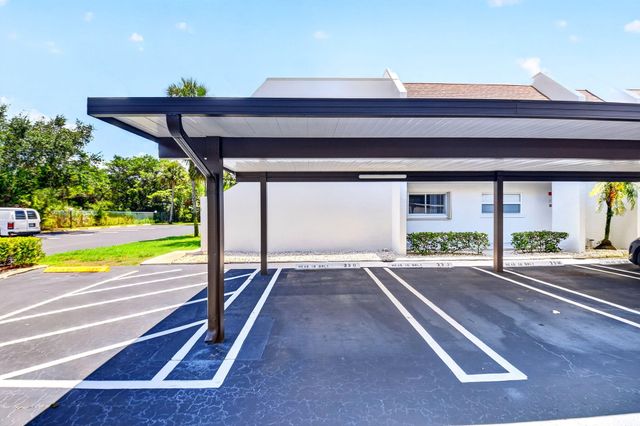 2975 SW 22nd Avenue 2010, Delray Beach, FL 33445