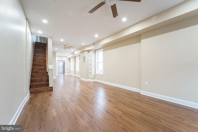 3042 E MONUMENT ST, Baltimore, MD 21205