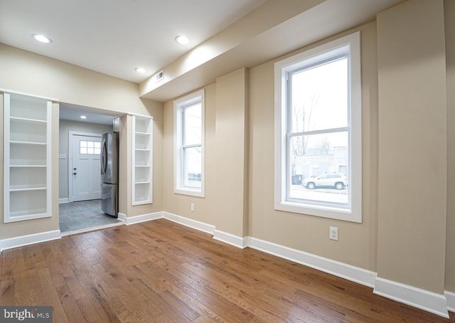 3042 E MONUMENT ST, Baltimore, MD 21205