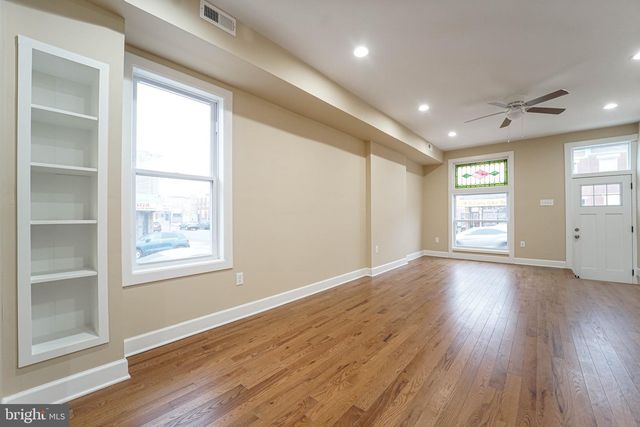 3042 E MONUMENT ST, Baltimore, MD 21205