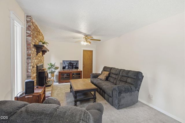 151 Verna Lane, Grants Pass, OR 97527