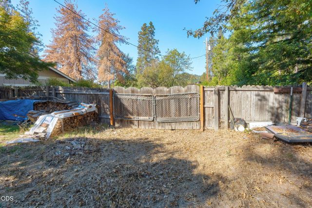 151 Verna Lane, Grants Pass, OR 97527