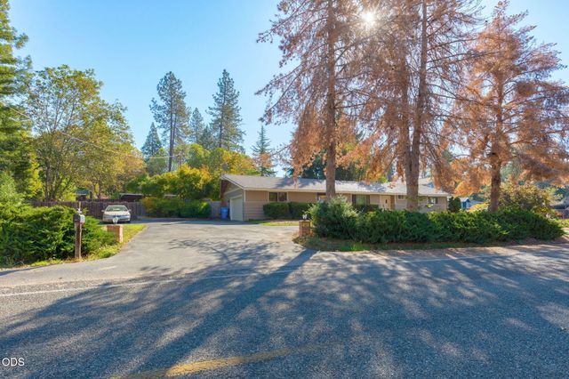 151 Verna Lane, Grants Pass, OR 97527