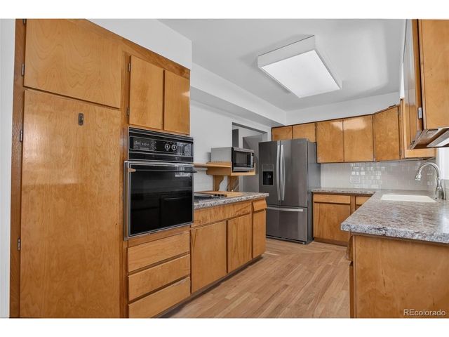 6106 S Valleyview St, Littleton, CO 80120