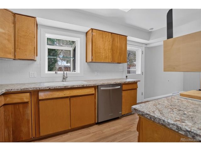 6106 S Valleyview St, Littleton, CO 80120