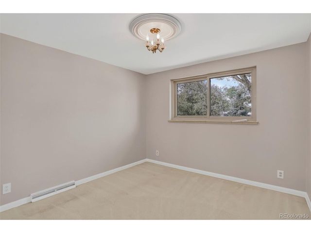 6106 S Valleyview St, Littleton, CO 80120