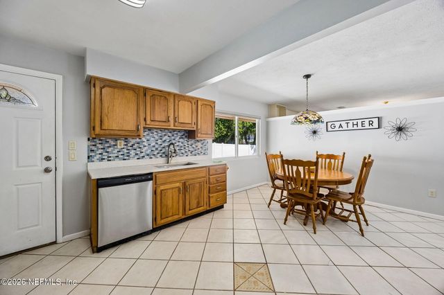 19 S 19TH Street, Fernandina Beach, FL 32034