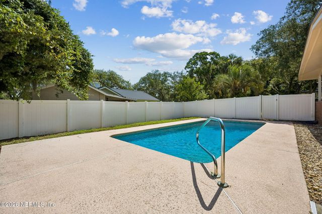 19 S 19TH Street, Fernandina Beach, FL 32034