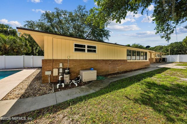 19 S 19TH Street, Fernandina Beach, FL 32034