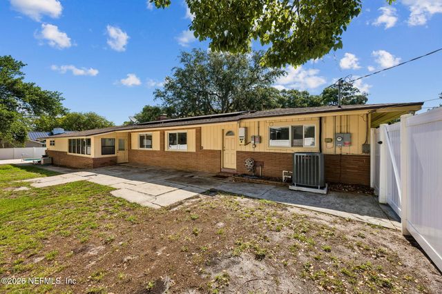 19 S 19TH Street, Fernandina Beach, FL 32034