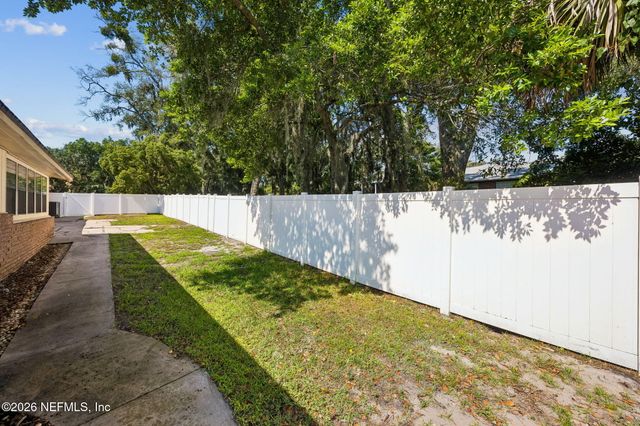 19 S 19TH Street, Fernandina Beach, FL 32034