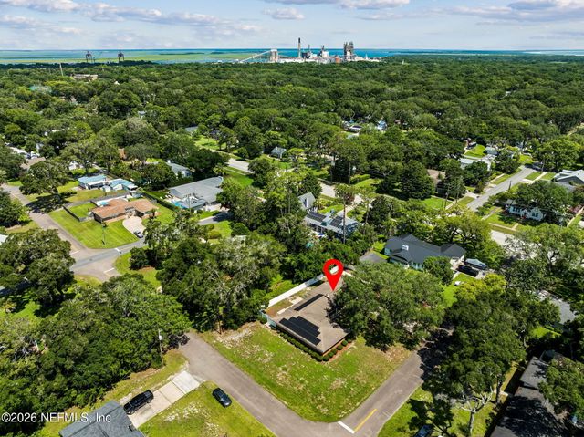 19 S 19TH Street, Fernandina Beach, FL 32034