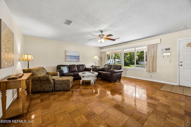 19 S 19TH Street, Fernandina Beach, FL 32034