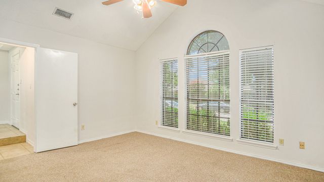6908 Bentley Avenue, Fort Worth, TX 76137