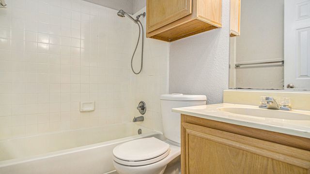 6908 Bentley Avenue, Fort Worth, TX 76137