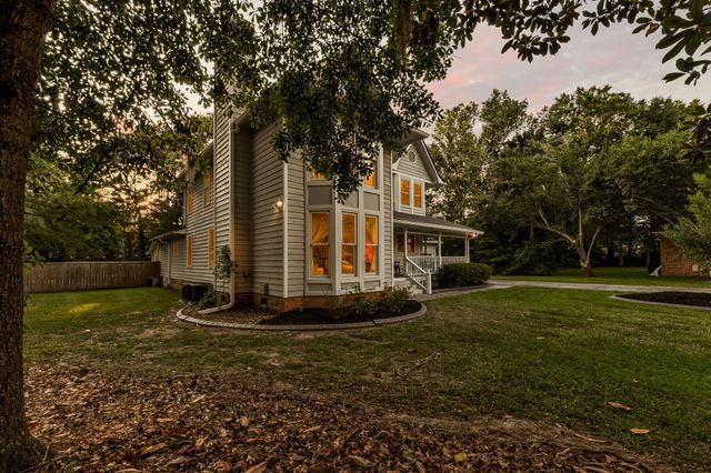 14 Brigadoon Place, Charleston, SC 29414