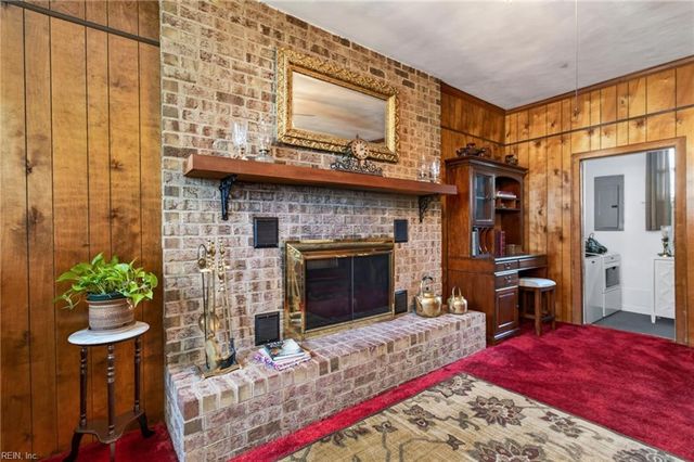 4704 Hunters Point DR, Portsmouth, VA 23703