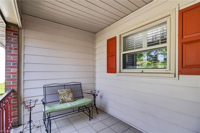 4704 Hunters Point DR, Portsmouth, VA 23703
