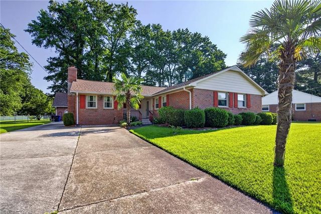 4704 Hunters Point DR, Portsmouth, VA 23703