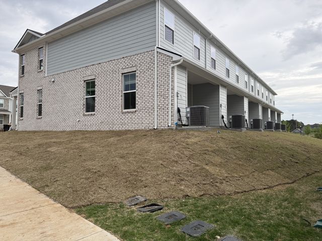 907 Highfield Way, Lebanon, TN 37087