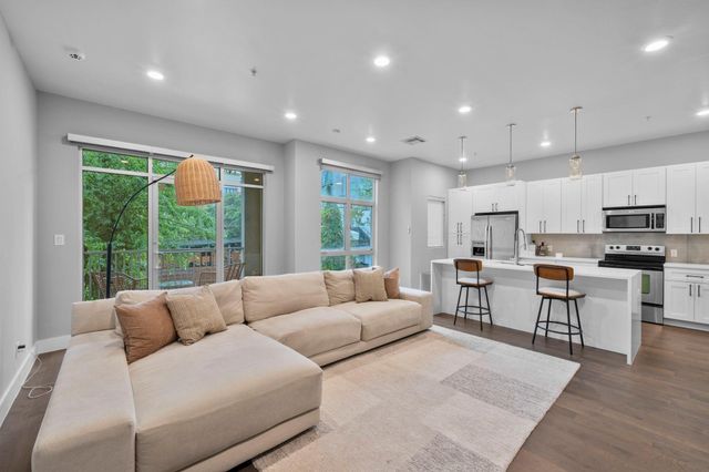 207 Pierce Street 209, Houston, TX 77002