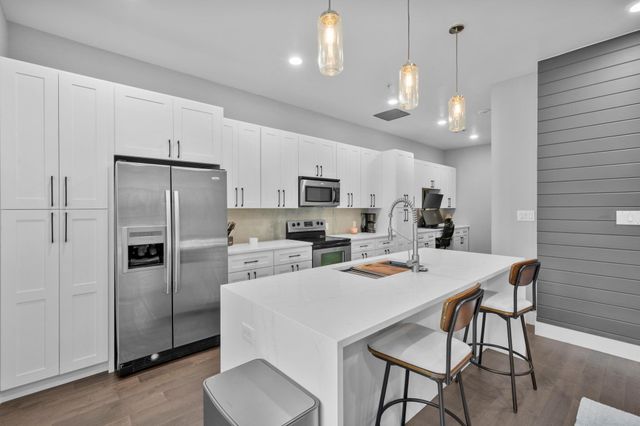 207 Pierce Street 209, Houston, TX 77002