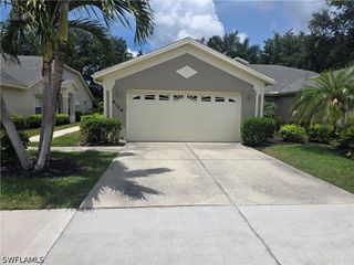 8164 Ibis Cove CIR B202, Naples, FL 34119
