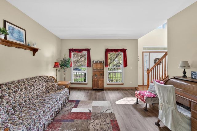 8408 190th AVENUE, Bristol, WI 53104