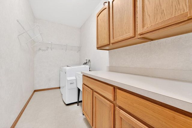 8408 190th AVENUE, Bristol, WI 53104