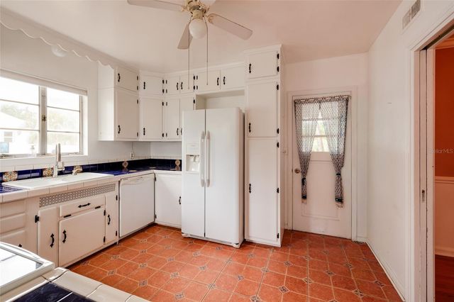 325 ORANGEVIEW AVENUE, Clearwater, FL 33755
