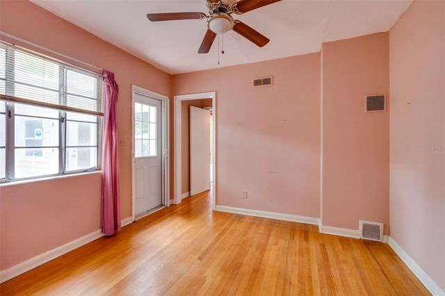 325 ORANGEVIEW AVENUE, Clearwater, FL 33755