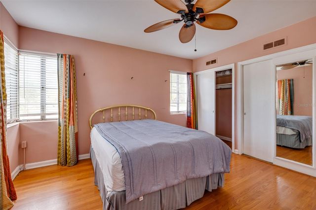 325 ORANGEVIEW AVENUE, Clearwater, FL 33755