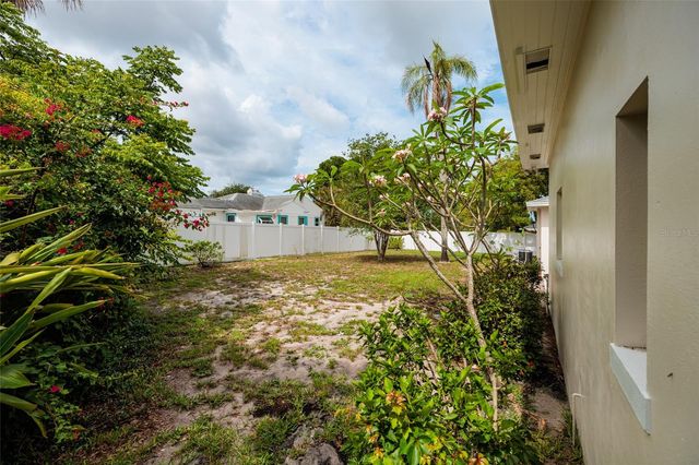 325 ORANGEVIEW AVENUE, Clearwater, FL 33755