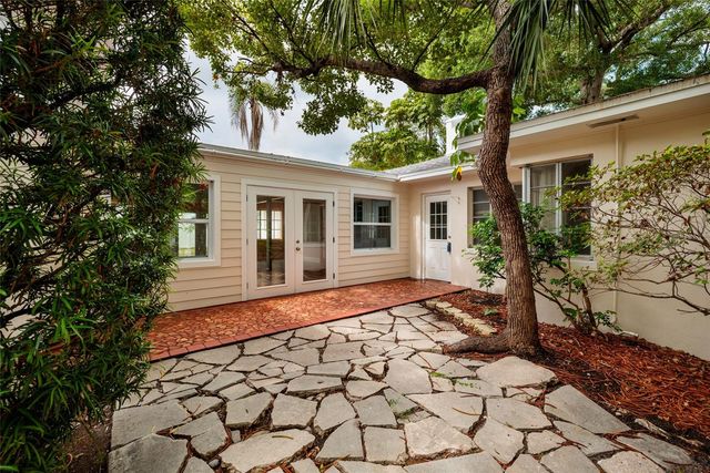 325 ORANGEVIEW AVENUE, Clearwater, FL 33755