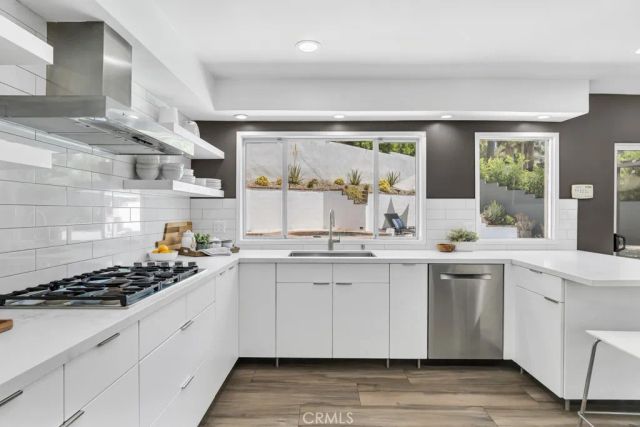 4391 Pampas Road, Woodland Hills, CA 91364