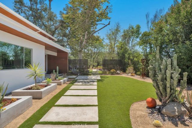 4391 Pampas Road, Woodland Hills, CA 91364