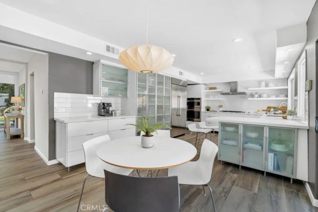 4391 Pampas Road, Woodland Hills, CA 91364
