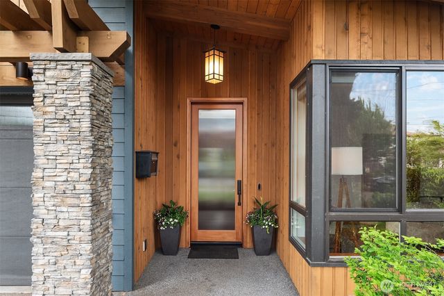 911 NW 59th Street, Seattle, WA 98107