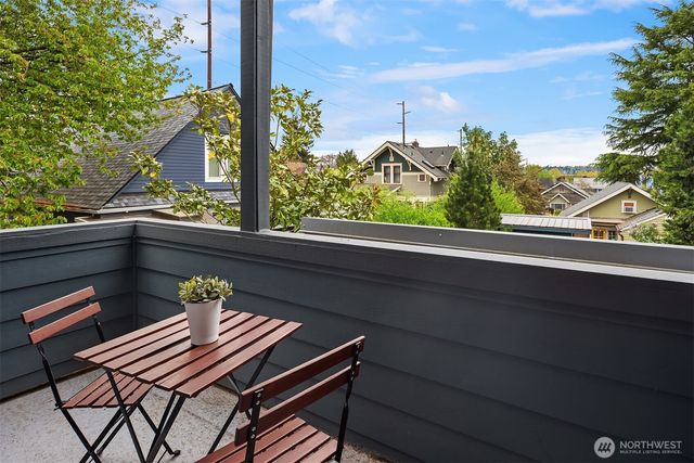 911 NW 59th Street, Seattle, WA 98107