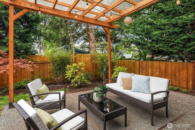 911 NW 59th Street, Seattle, WA 98107