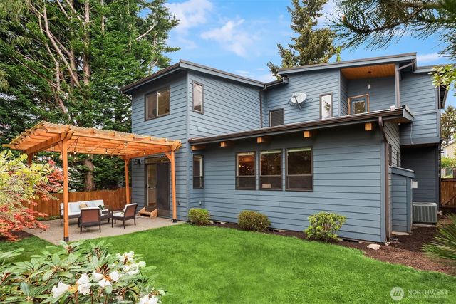 911 NW 59th Street, Seattle, WA 98107