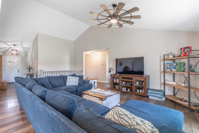 100 Union Crossing Drive, Carlisle, OH 45005