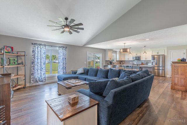 100 Union Crossing Drive, Carlisle, OH 45005