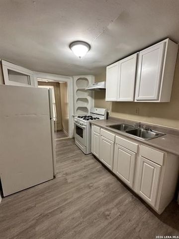 314 nueces C, San Antonio, TX 78207