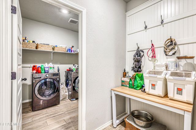 232 Ulshaw Street, El Paso, TX 79928