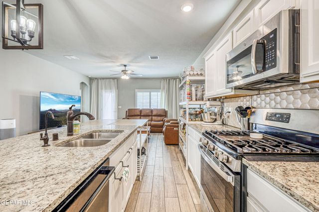 232 Ulshaw Street, El Paso, TX 79928