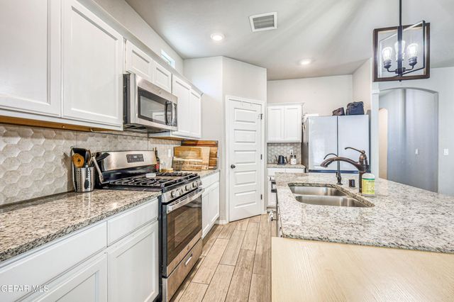 232 Ulshaw Street, El Paso, TX 79928