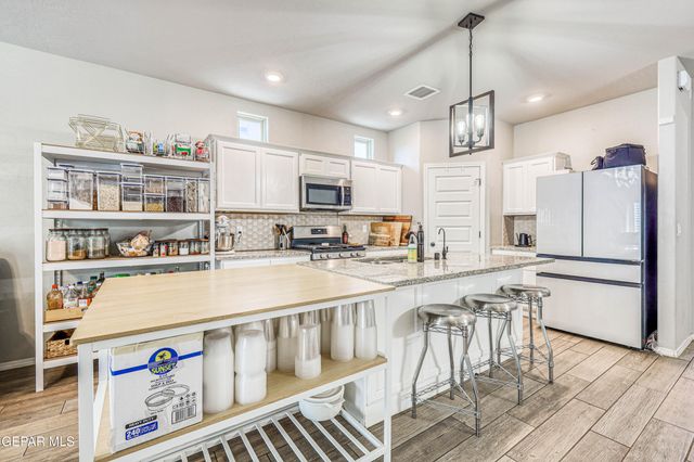 232 Ulshaw Street, El Paso, TX 79928