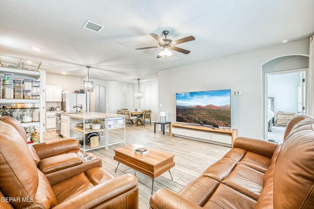 232 Ulshaw Street, El Paso, TX 79928