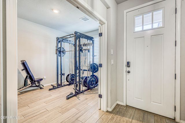 232 Ulshaw Street, El Paso, TX 79928